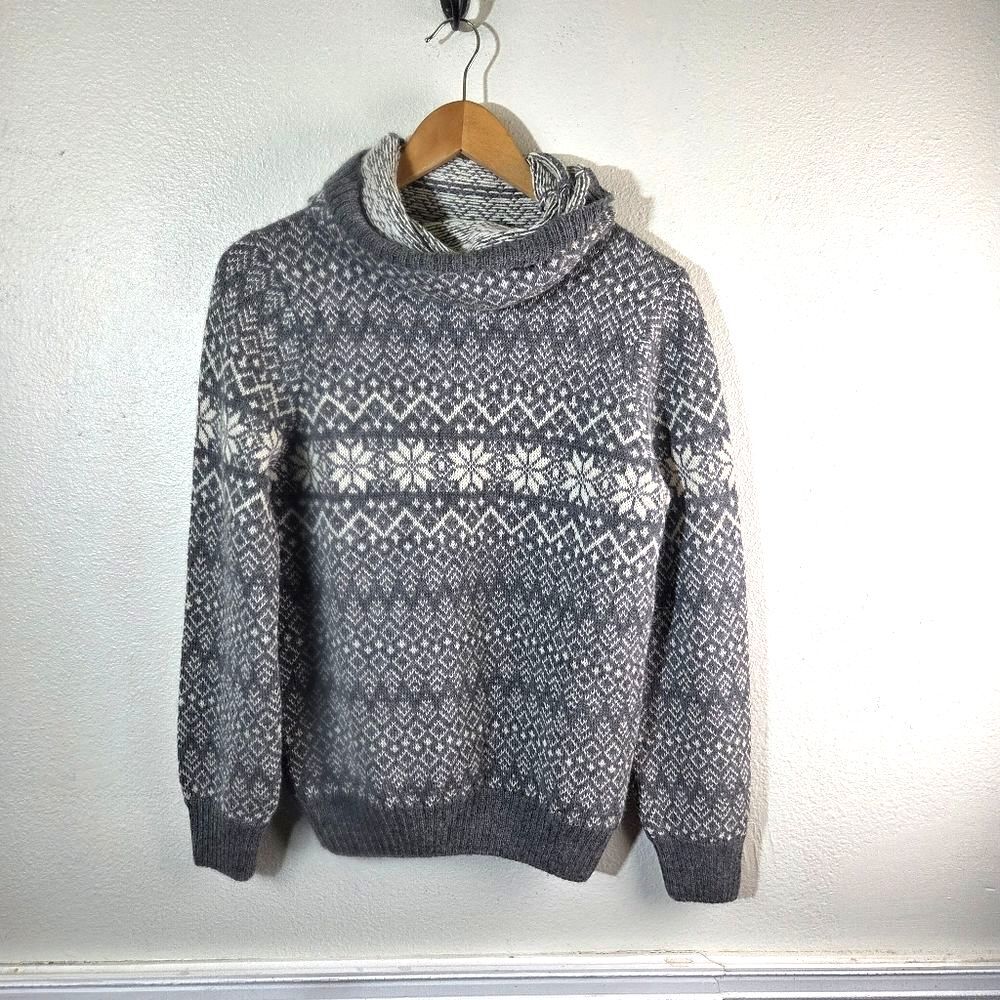 NWT Classic Alpaca Veruska Nordic Sweater 100% Alpaca Gray L Made in Peru Womens